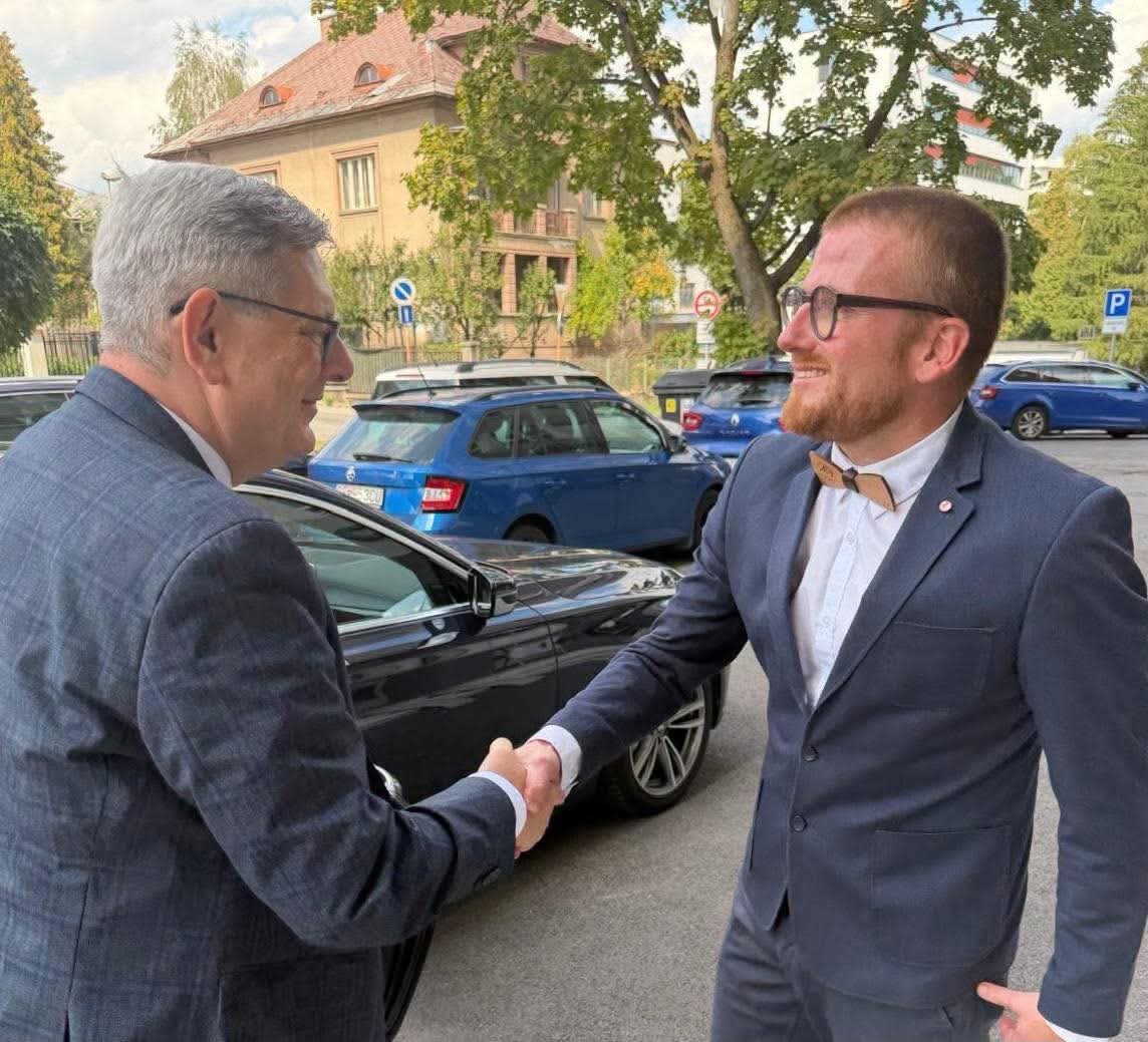 Minister spravodlivosti SR Boris Susko a ved&uacute;ci kancel&aacute;rie v Banskej Bystrici Tom&aacute;&scaron; Palaj.jpeg